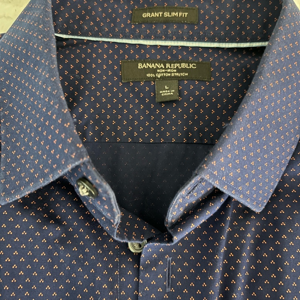 Banana Republic Blue Dress Shirt with Pointed Collar
